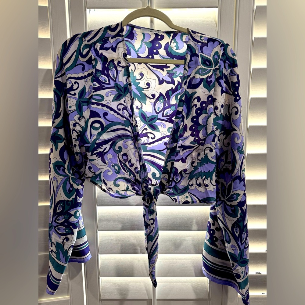 NWT Timing open tie front blouse